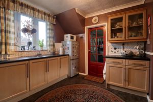 Kitchen- click for photo gallery